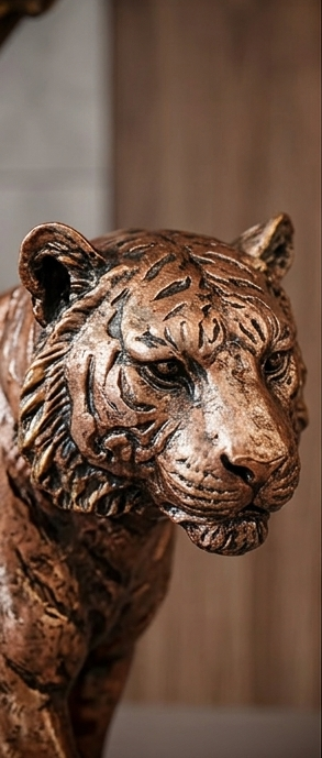 Majestic Tiger &amp; Golden Eclipse Abstract Showpiece